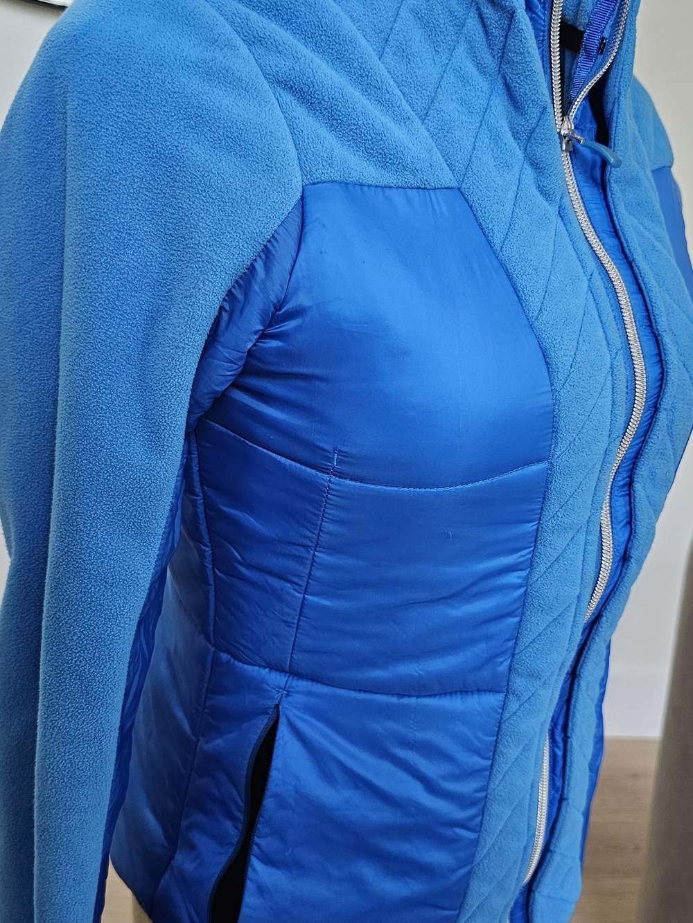 lululemon athletica Women's Bright Blue Quilted Fleece Hybrid Puffer Jacket 2